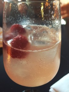Cocktail Sparkling Berries