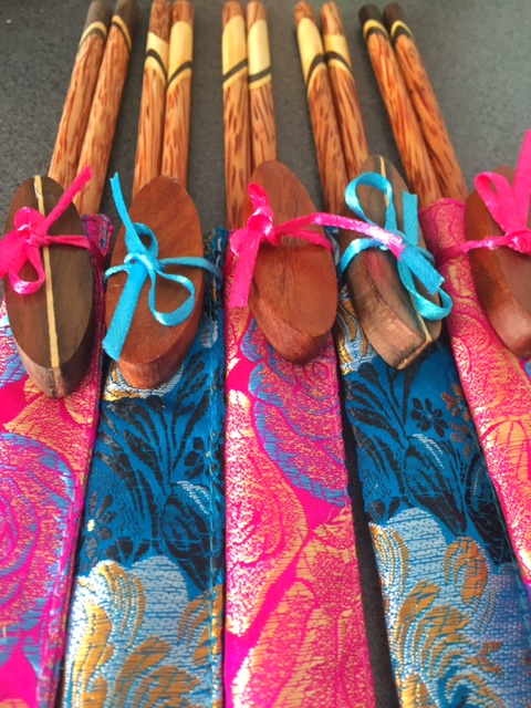 Endlich kamen sie zum Einsatz: Die Essstäbchen aus Vietnam